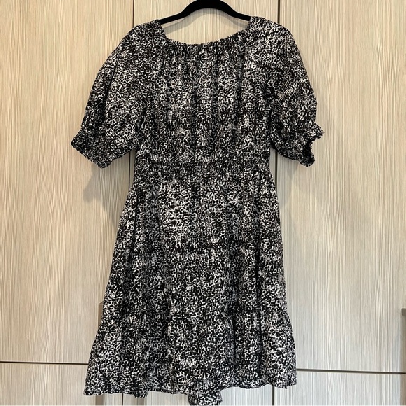 NEW GAP‎ | Puff Sleeve Black and White Smocked Waist Dress | Women’s Large - Picture 5 of 12